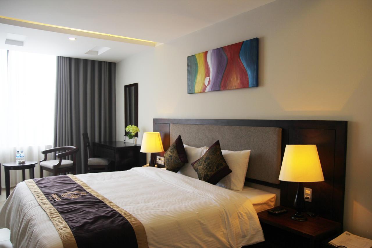 Golden Quang Tri Hotel Dong Ha Exterior photo